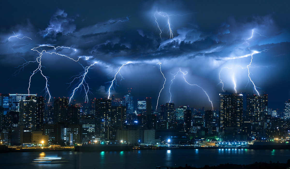 Why Traditional Risk Models Fail at Real Time Speed 