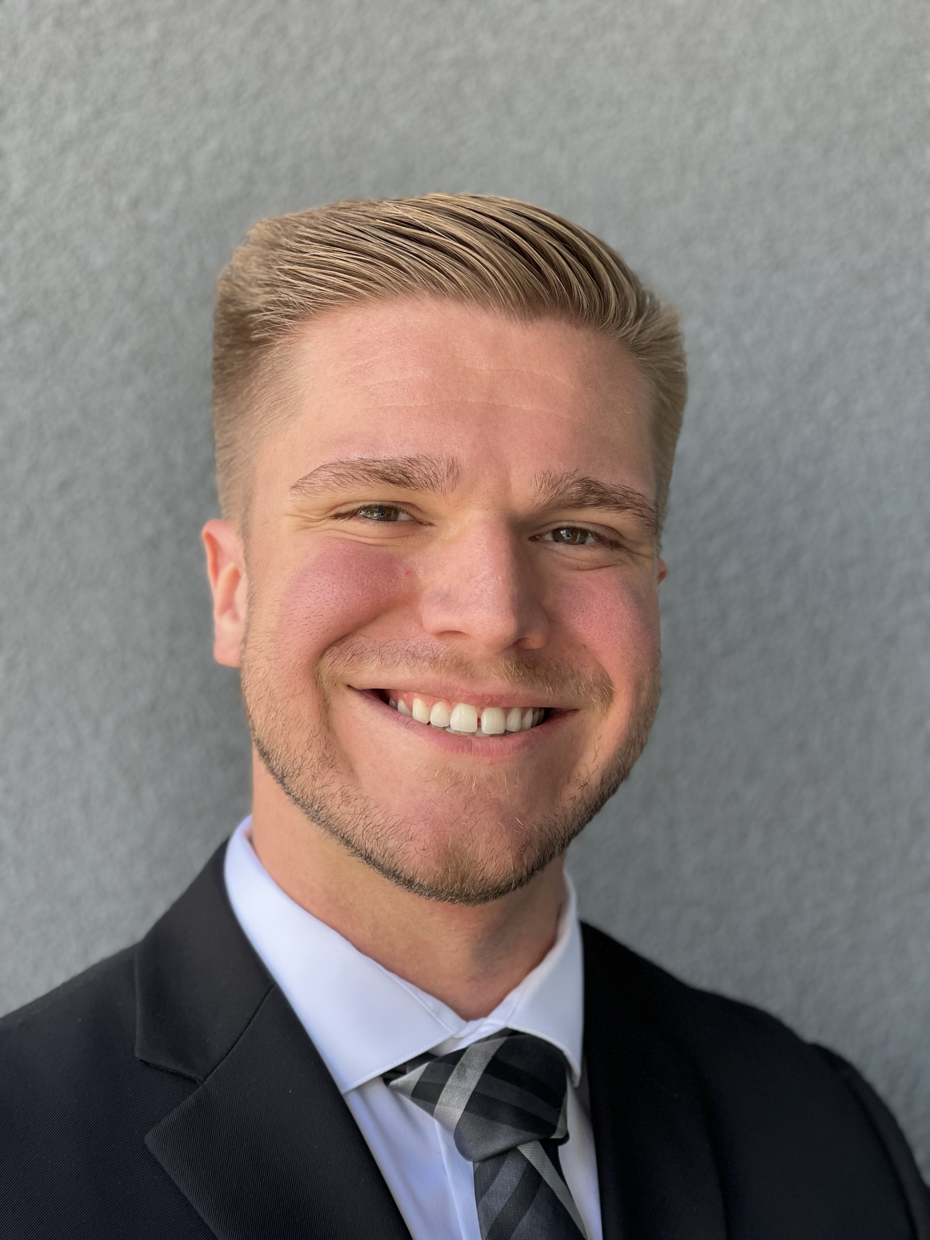 Logan		 Wyatt